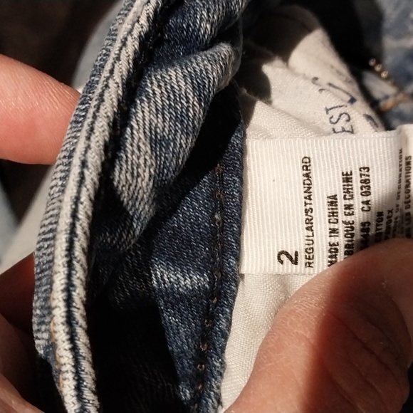 American eagle - Picture 2 of 3